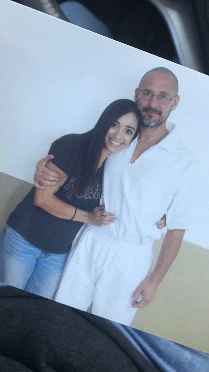 sissarenee21's tweet photo. I love you pops💕🔓 https://t.co/VnNCzwCdBg