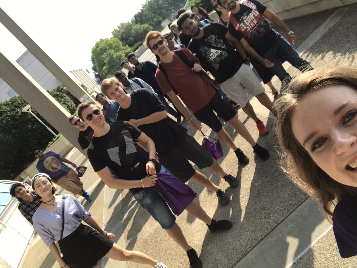 OL_AleksN's tweet photo. I loved doing tours for international students today 💜💛 @ualbany https://t.co/MaRUKkwmHp