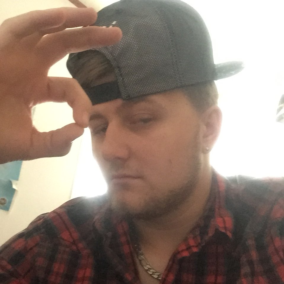 IRONIC48's tweet photo. #NewProfilePic https://t.co/03cWkygu94