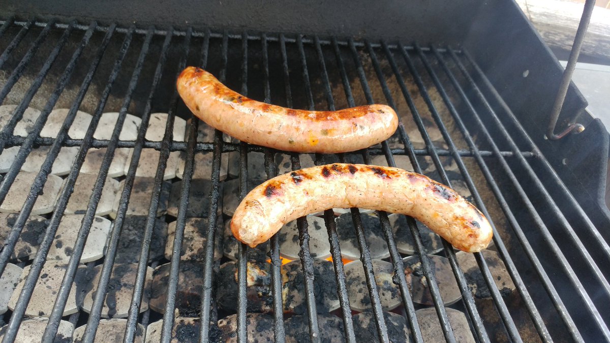 AdamYoung329's tweet photo. Mmmm! #SausageSunday #bagsofmystery https://t.co/36P61usu86