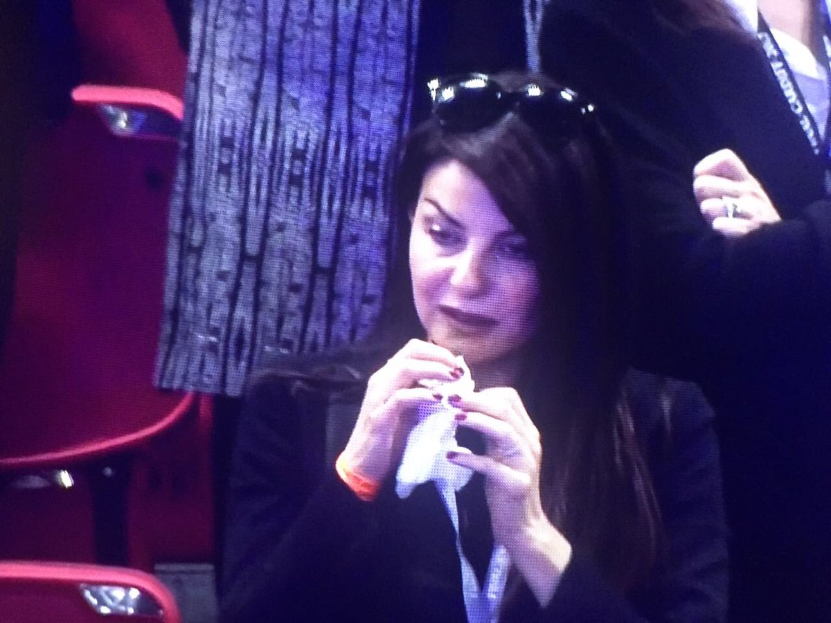 francescgalleno's tweet photo. @SkySport quando una è obiettiva e super partes, bisogna ammetterlo. #gobba #lingualunga @acmilan https://t.co/JnfSLHcQIm