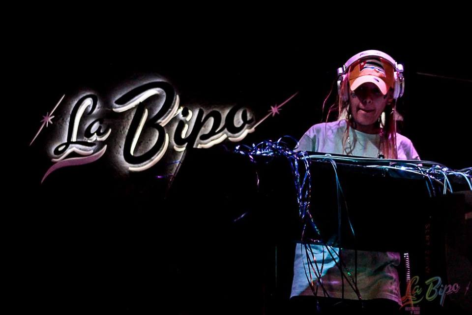 chidasmx's tweet photo. Van las 📸 de #ChidasmxVol1 💃🏿. ¡Gracias @LaBipoSanAngel ! >>> https://t.co/9MjgdqN2BE https://t.co/RJNTX5p7kL