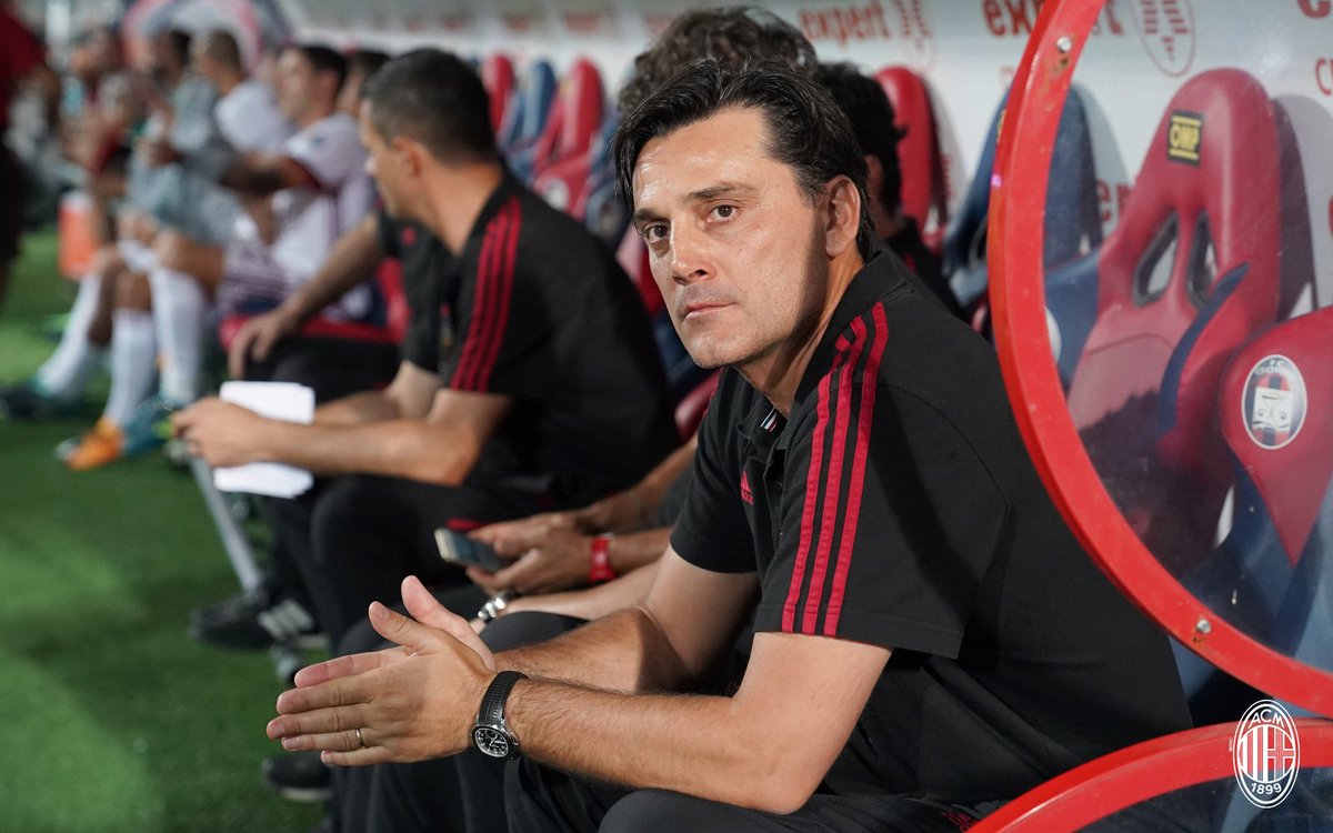 "We have decided to keep Cutrone with us" 💪🏻🔴⚫
Read <a href="/VMontella/">Vincenzo Montella</a>'s full interview to <a href="/MilanTV/">Milan TV</a> 👉🏻 bit.ly/MontellaCroMil…
#CrotoneMilan