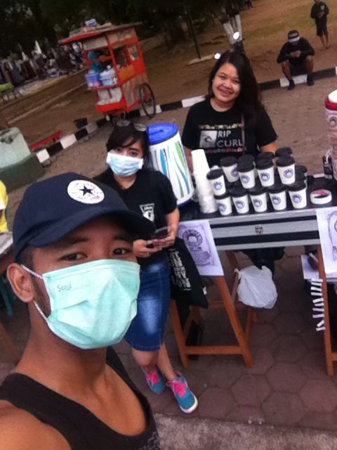 Yg mau cobain minuman coklat enak..beda dr yg lain aslii..sumpah.hrga angkringan rasa cafe bintang 5..stiap minggu di lap.rindam..