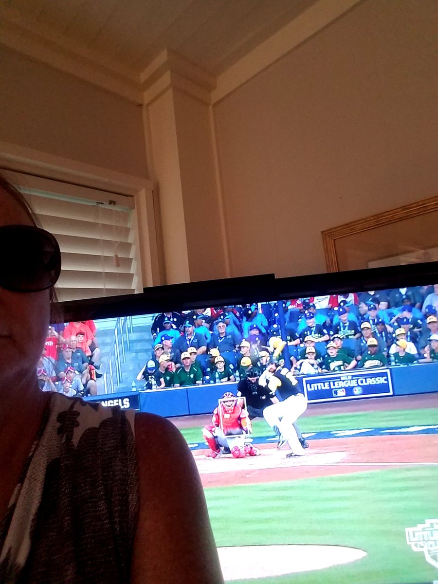 karenmorgan89's tweet image. #NHESSummerSelfie
#WatchingBaseballSelfie#GoCardinals!!