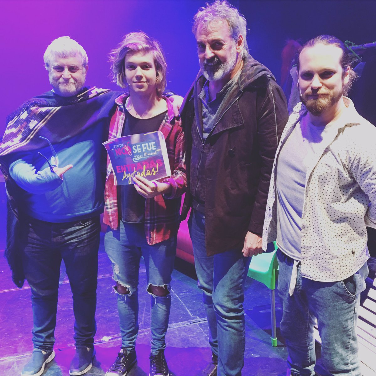 YUDNSF's tweet photo. Despedida de @francomasini con #LocalidadesAgotadas ¡Gracias Franco por hacer un Nico inolvidable! #YUDNSF2017 https://t.co/RBXIdIPmRj