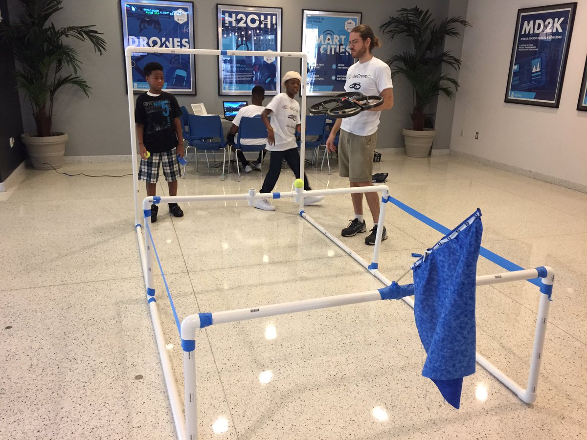 _CodeCrew's tweet photo. Another successful drone programming wknd in the books! Thx @memgrizz Scholars and @FedexInstitute! #WeCodeDrones https://t.co/DkN4zoRLWL