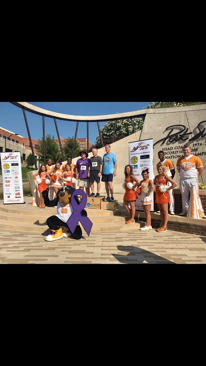 TennesseeCheer's tweet photo. Such an honor getting to cheer on the runners for the #forgetmenot5k !! @WeBackPat 💜 https://t.co/eZi8vYBg5p