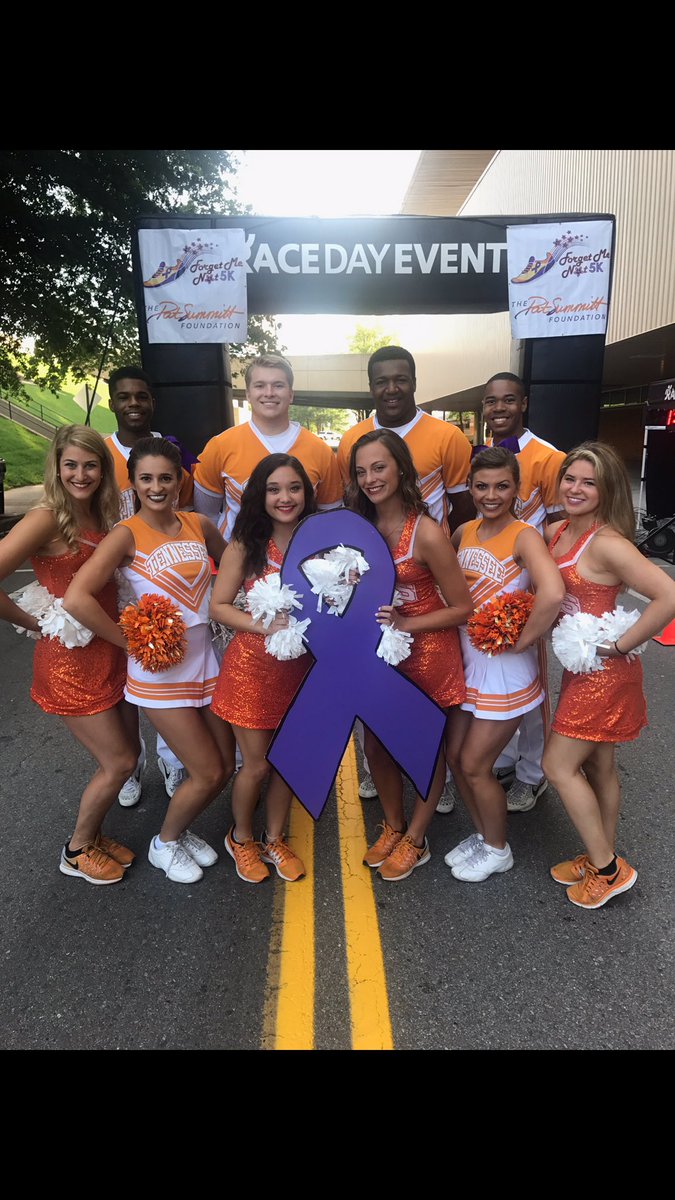 TennesseeCheer's tweet photo. Such an honor getting to cheer on the runners for the #forgetmenot5k !! @WeBackPat 💜 https://t.co/eZi8vYBg5p