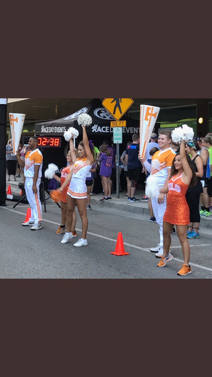 TennesseeCheer's tweet photo. Such an honor getting to cheer on the runners for the #forgetmenot5k !! @WeBackPat 💜 https://t.co/eZi8vYBg5p