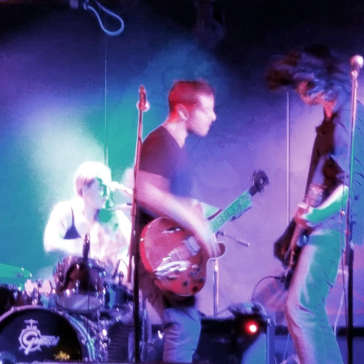 Keeping #rockandroll alive one #gig at a time 

#newalbum #COMINGSOON #Toronto #smokemachinesrule