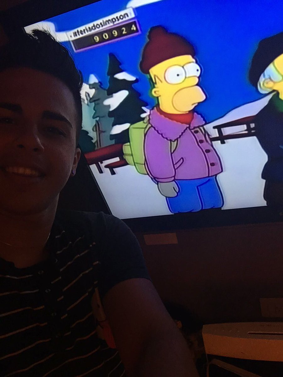 ManuelPerez_17's tweet photo. #FeriadoSimson @CanalFox_la https://t.co/Cnd6sIQmMl