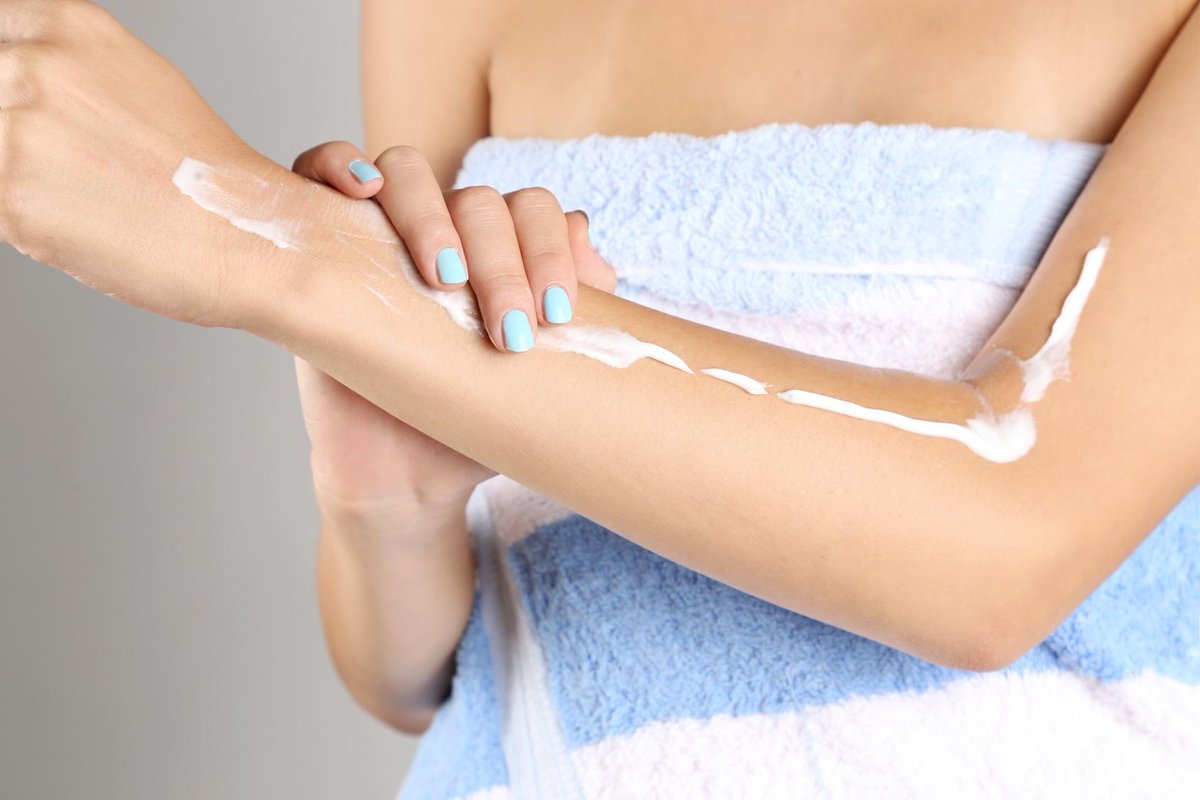 shikaiproducts's tweet photo. Applying #ShiKai lotion after you step out of the shower seals in the moisture that your skin has just absorbed! https://t.co/vacUFIsi3M