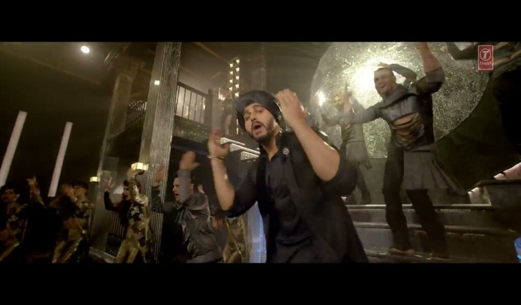 MehakBaig5's tweet photo. #Charan with the #Mubarakan step 💞😍
Good morning @arjunk26 😊
Have a beautiful day ahead!!
#BestWishesAlways #KeepSmilingHero https://t.co/XAWNTNpiXG