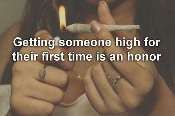RedEyesOnline's tweet photo. Getting someone high for their first time is an honor
#FirstTimeHigh #REO https://t.co/c4mi6Fsc0b