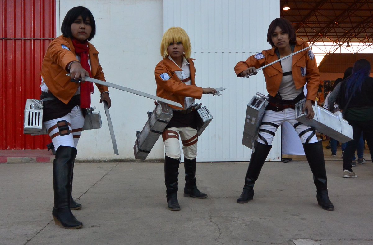 arquitecta's tweet photo. Quedé sorprendida con el #overload2017, he descubierto un mundo paralelo donde los cosplayers y demás personajes le ponen mucho empeño https://t.co/LYK6RuGsMf