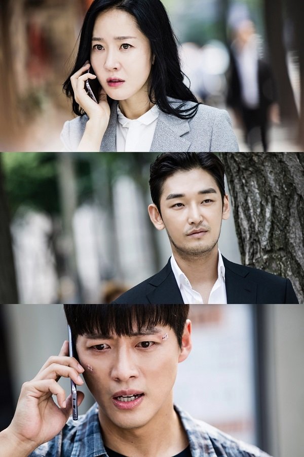 DHu23_7UAAAm-tI.jpg:large