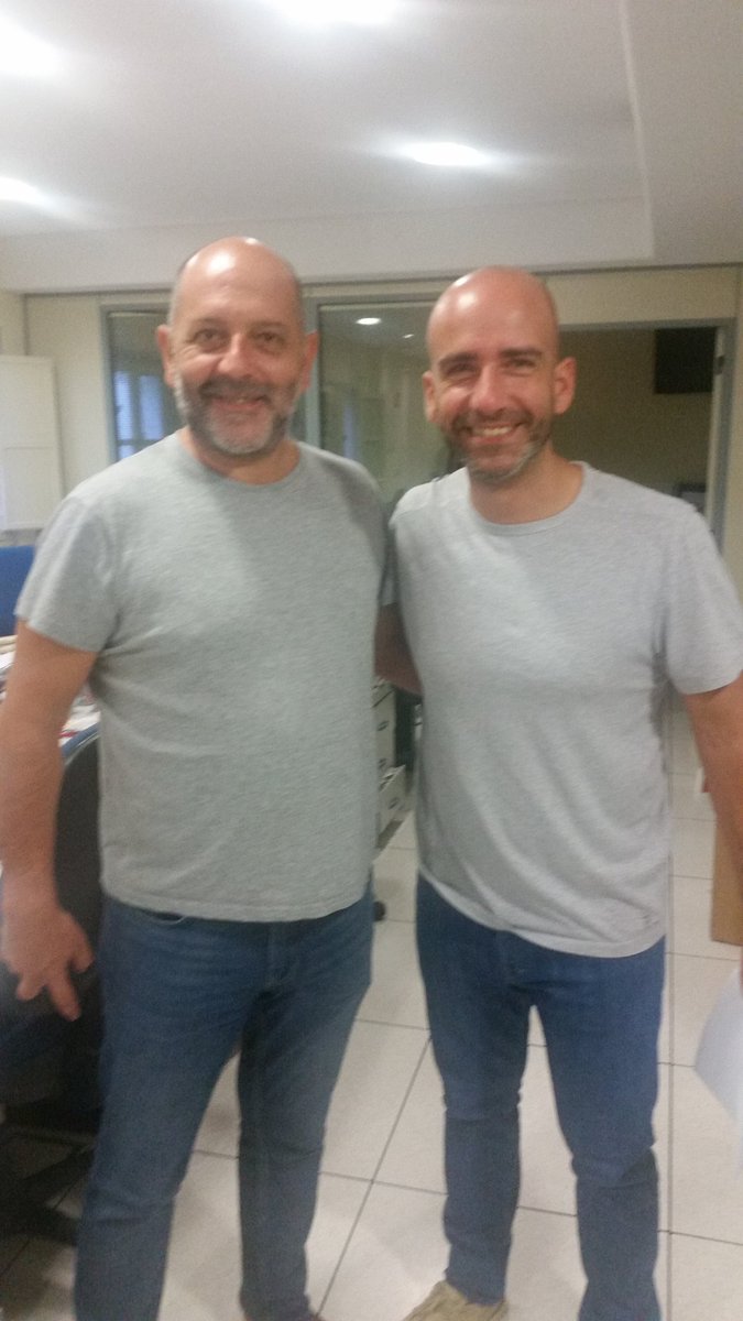 No sé si es el sueño que tengo, pero en <a href="/RadioSevilla/">Radio Sevilla</a> no distingo al técnico y al redactor <a href="/rafagallo21/">rafa gomez</a> y <a href="/ECarneado/">Enrique Carneado</a>