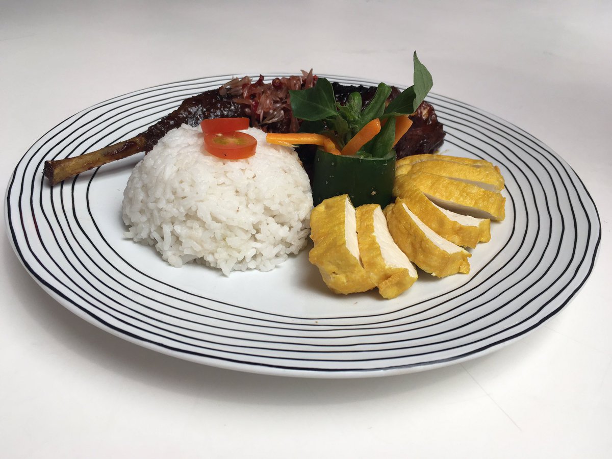 LazadaID's tweet photo. Finalis 2: Tri Eko
Menu: Ayam Bakar Solo Sambal Jeruk Bali
#DapurLazada #ResepAndalan https://t.co/a5WDAFyn39