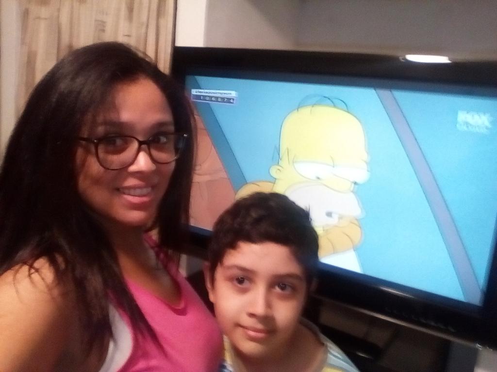 deisy_1984's tweet photo. #FeriadoSimson @CanalFox https://t.co/Uw9AmQ9ILu