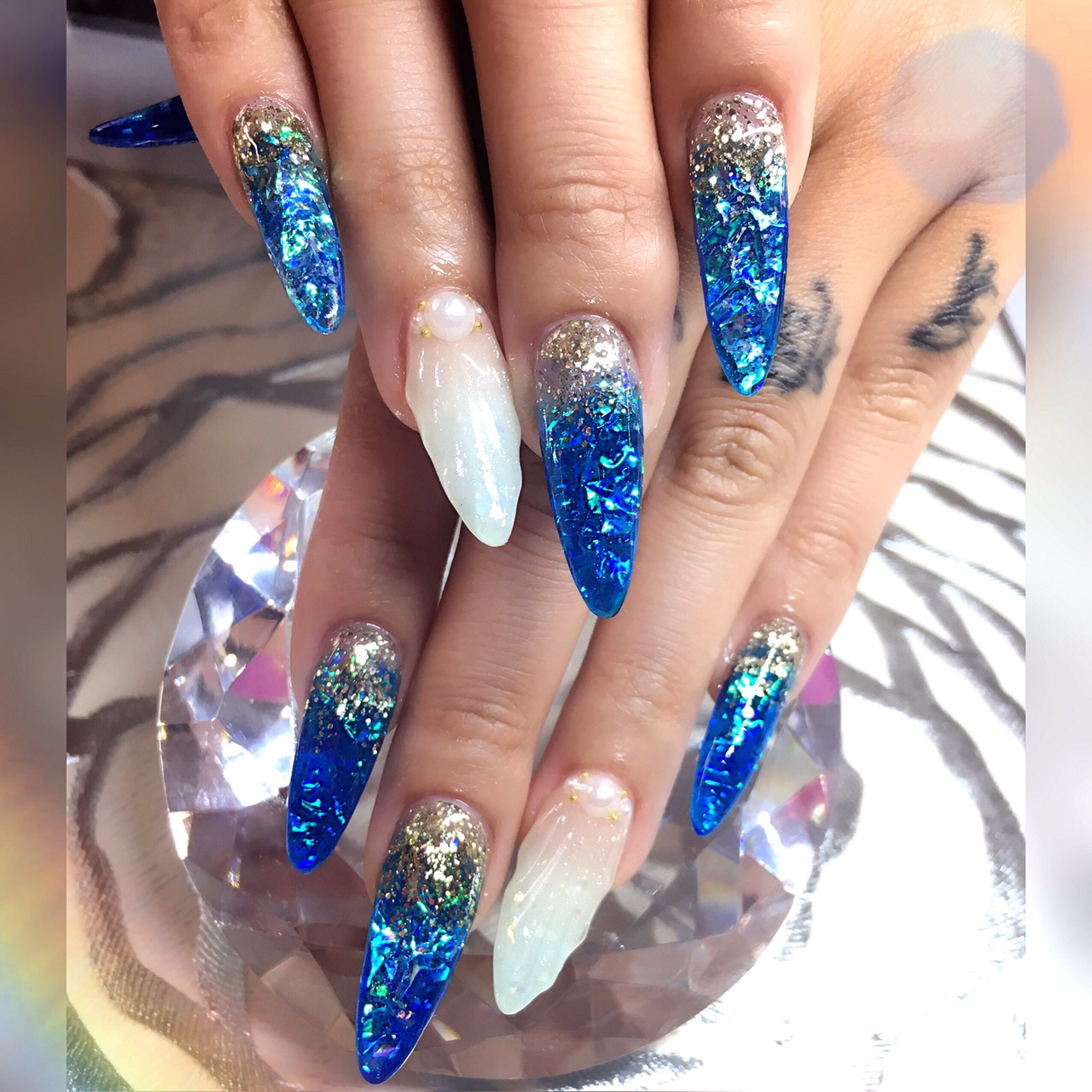 Twitter 上的 Coco お客様 Nail Newnail Nails Nailart Naildesign Longnail Jelnail Summer オーロラフィルム スカルプ ネイル ジェル ロングネイル 人魚の鱗 海 夏 オシャレ キラキラ 派手 T Co Pfssabmbcb Twitter