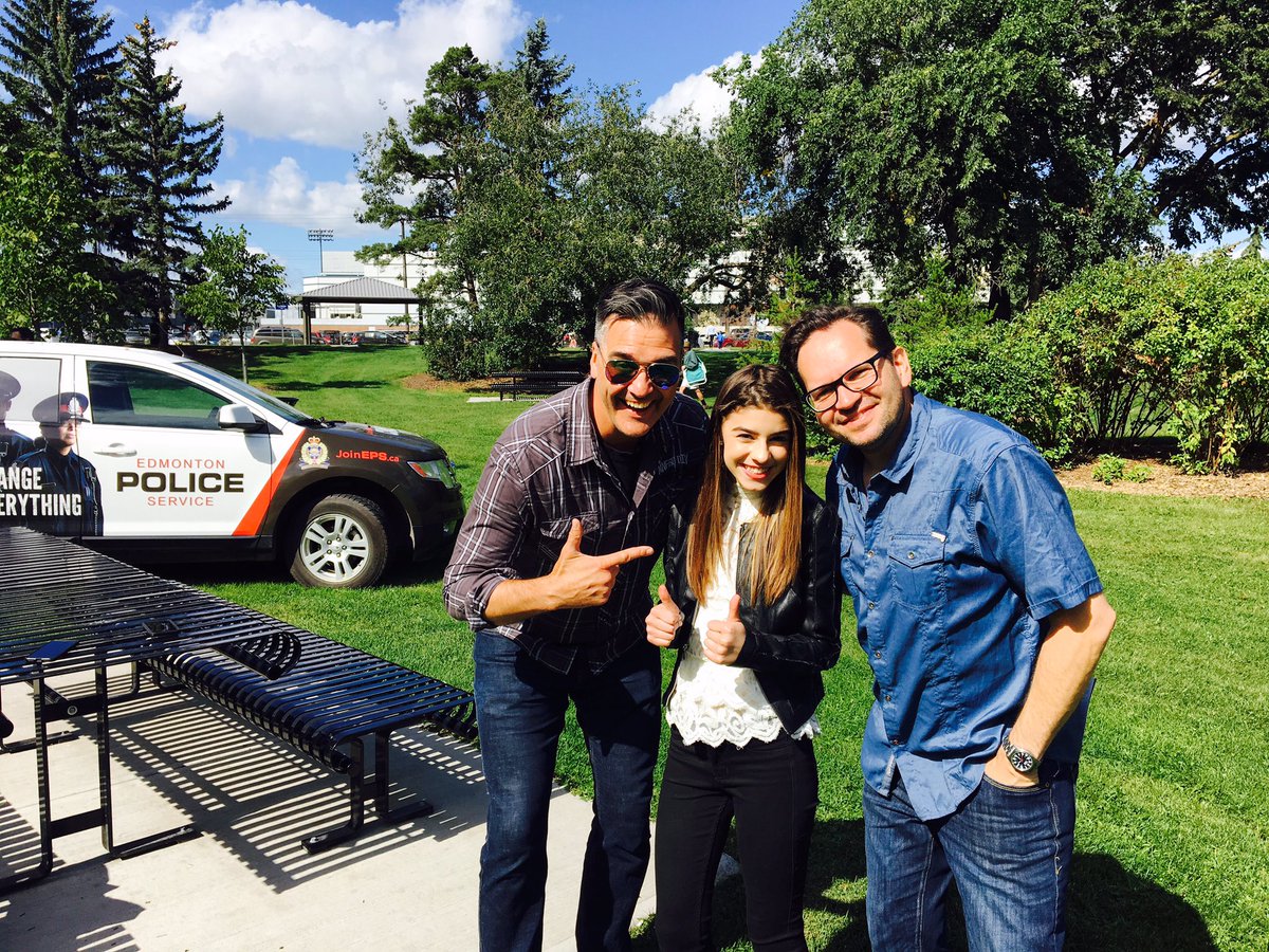 thatsmehaileyb's tweet photo. TY to the @edmontonpolice service for having me play today for your 125th Anniversary Picnic in the Park! It was an honour! #yeg #yegmusic https://t.co/nXQKbnb1sU