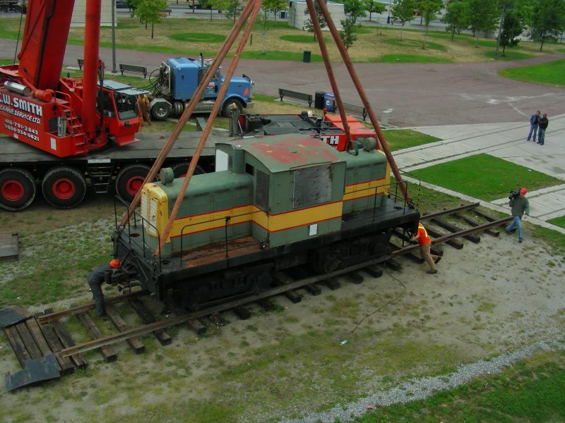TORailwayMuseum's tweet photo. Aug 20, 2007: the Toronto Railway Museum get its first piece of new equipment—a CLC-Whitcomb industrial switcher. 1/6 https://t.co/mZ77GVWYVX