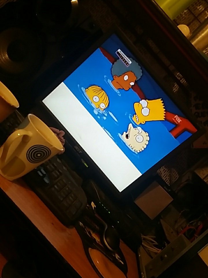 Hugo_ram's tweet photo. #feriadosimpson  😎 https://t.co/brZu5STWzY