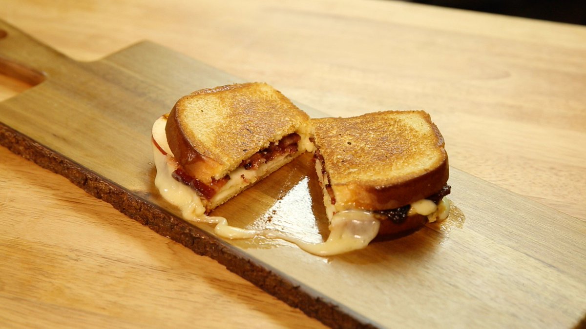 Introducing “How to MEAT,” our new series featuring @ClaireRobinson5. Watch the first 5 episodes NOW: youtube.com/watch?v=odE9nZ…