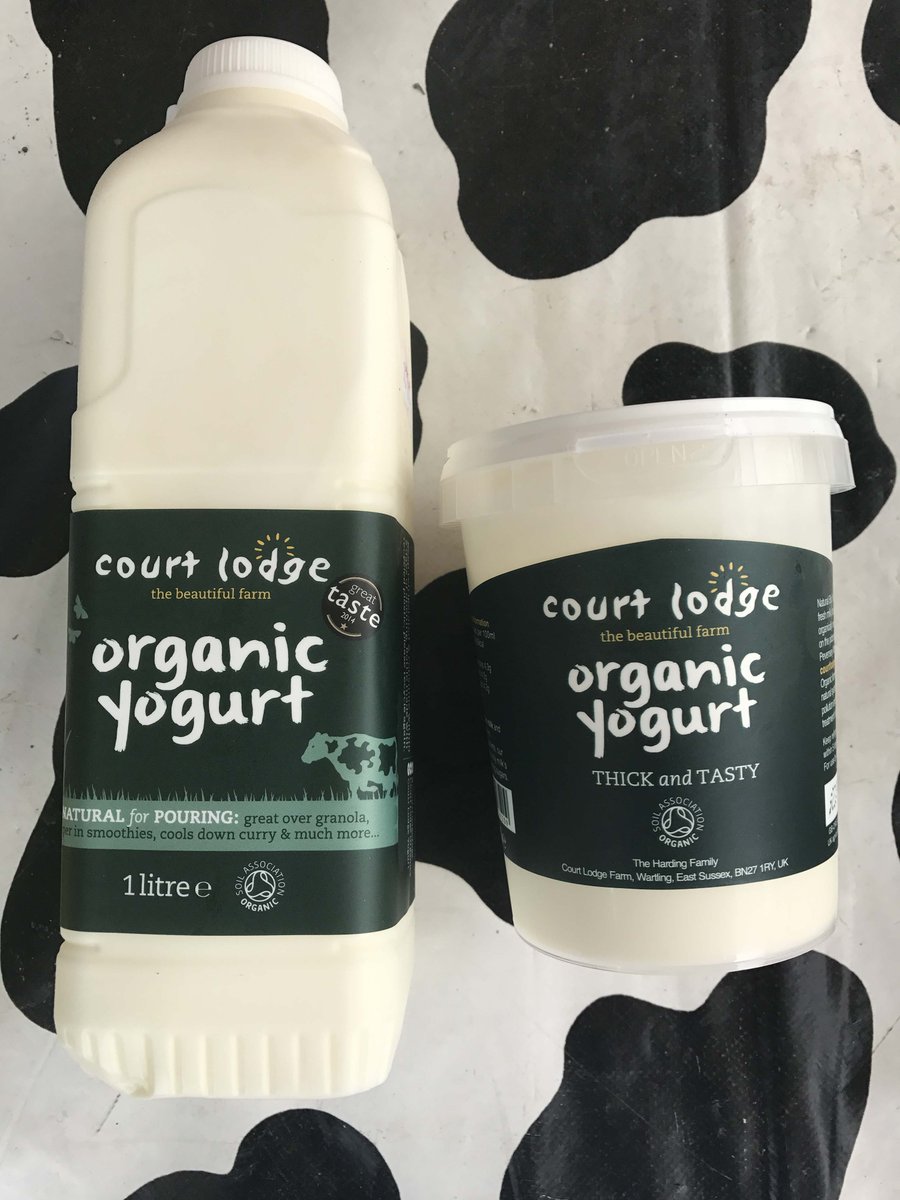 Yoghurt for pouring on your cereal or yoghurt for spooning over your fruit - <a href="/hookandson/">Hook & Son</a> have got all bases covered. #eatclean #food