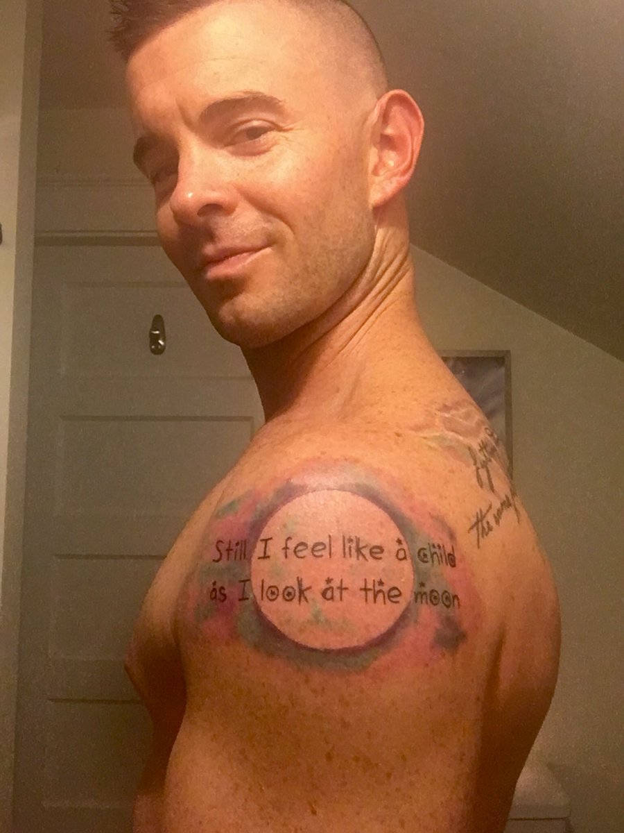 1JarrettHanley1's tweet photo. @MariahCarey I also got my 5th #Mimi ink4 #CloseMyEyes in time 2rock@ #AllTheHitsTour ! Balcony317Row2Seat1 #lambily #WhenIts4realIts4eva https://t.co/BECh3K5xDC