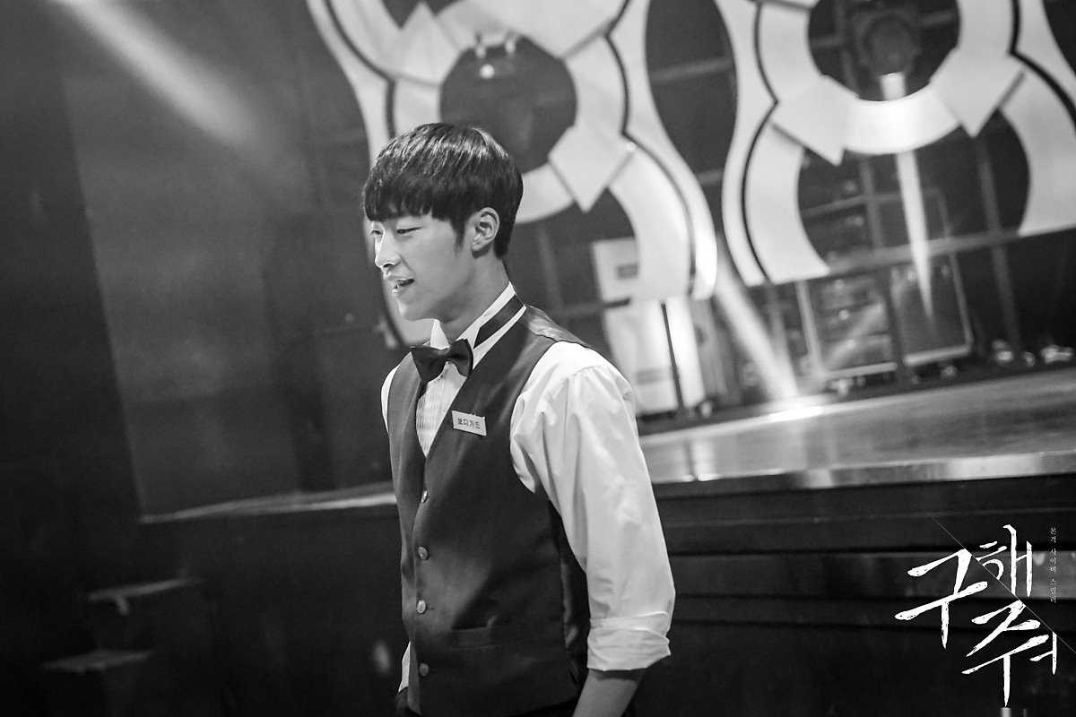 DHuOONBUAAAwIKH.jpg:large