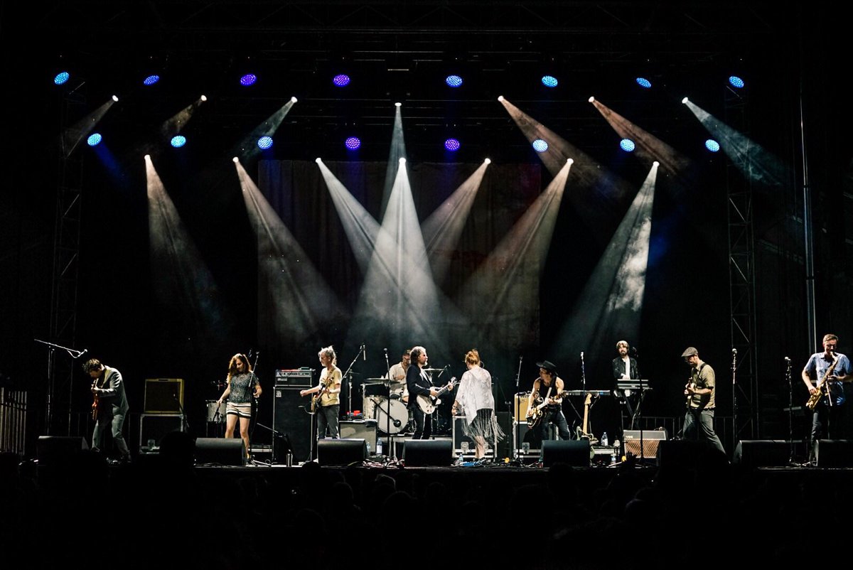 iRodeoWpg's tweet photo. When Luke Doucet of @wearewhitehorse hops on stage w/ @bssmusic. Legendary. 
#iRodeoWPG 
📷: Travis Ross https://t.co/FRdHLCFQDR