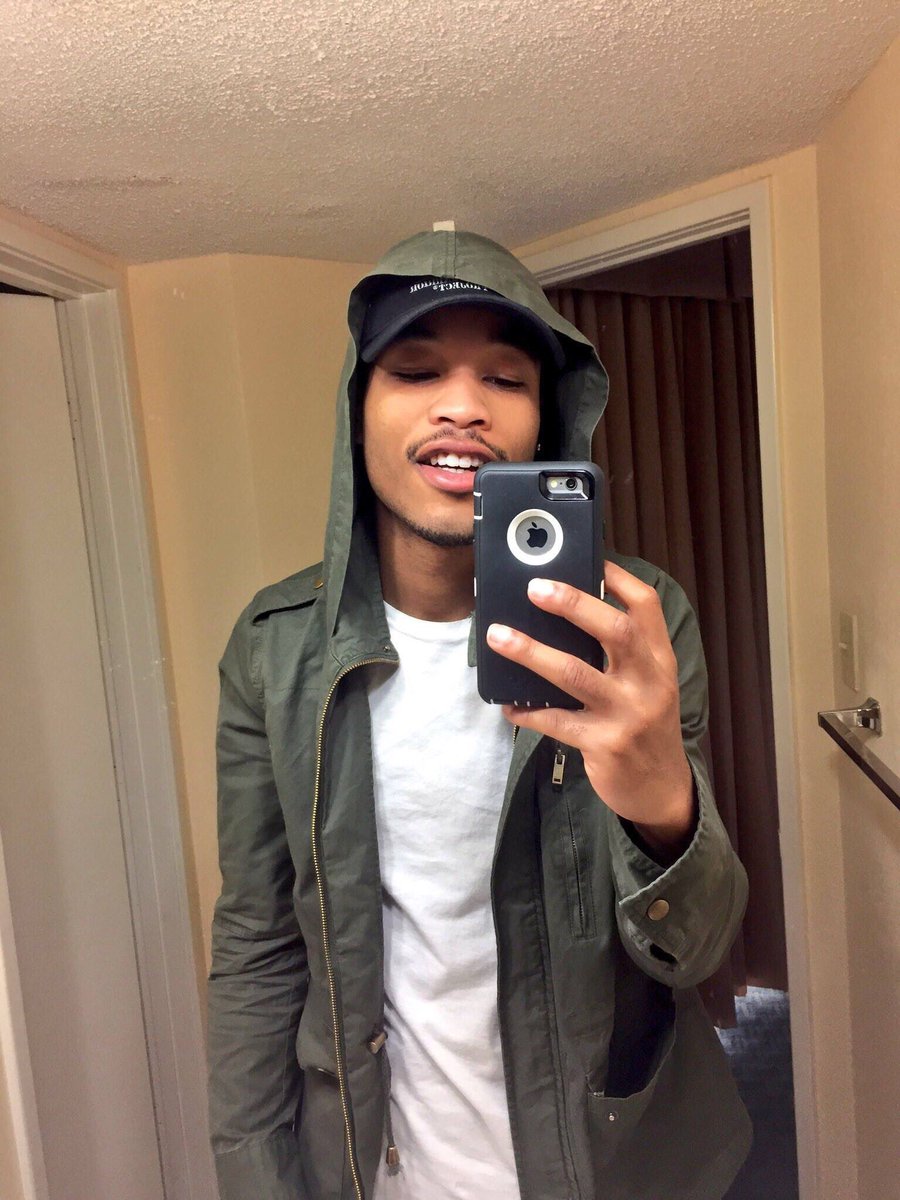 TreyOffSet's tweet image. 😜