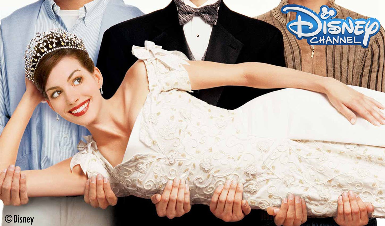 ディズニー チャンネル公式 今夜と22 火 25時 プリティ プリンセス プリティ プリンセス 2 ロイヤル ウェディング を連続放送 ミア アン ハサウェイ は サエない女子高生から一国のプリンセスへ 礼儀作法から恋愛まで 日々奮闘する姿に