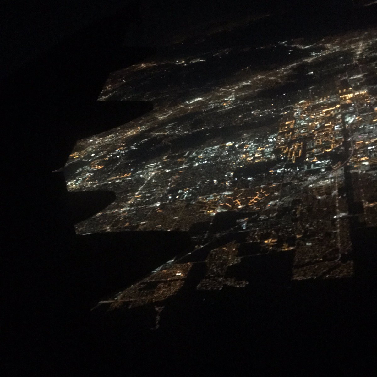 VampInVegas's tweet photo. She had to leave....LOS ANGELES 😢🖤
#ItWasSad
#ButItsOk
#TimeToGoHome
#LongBeachAirport https://t.co/dhgZM9OINU