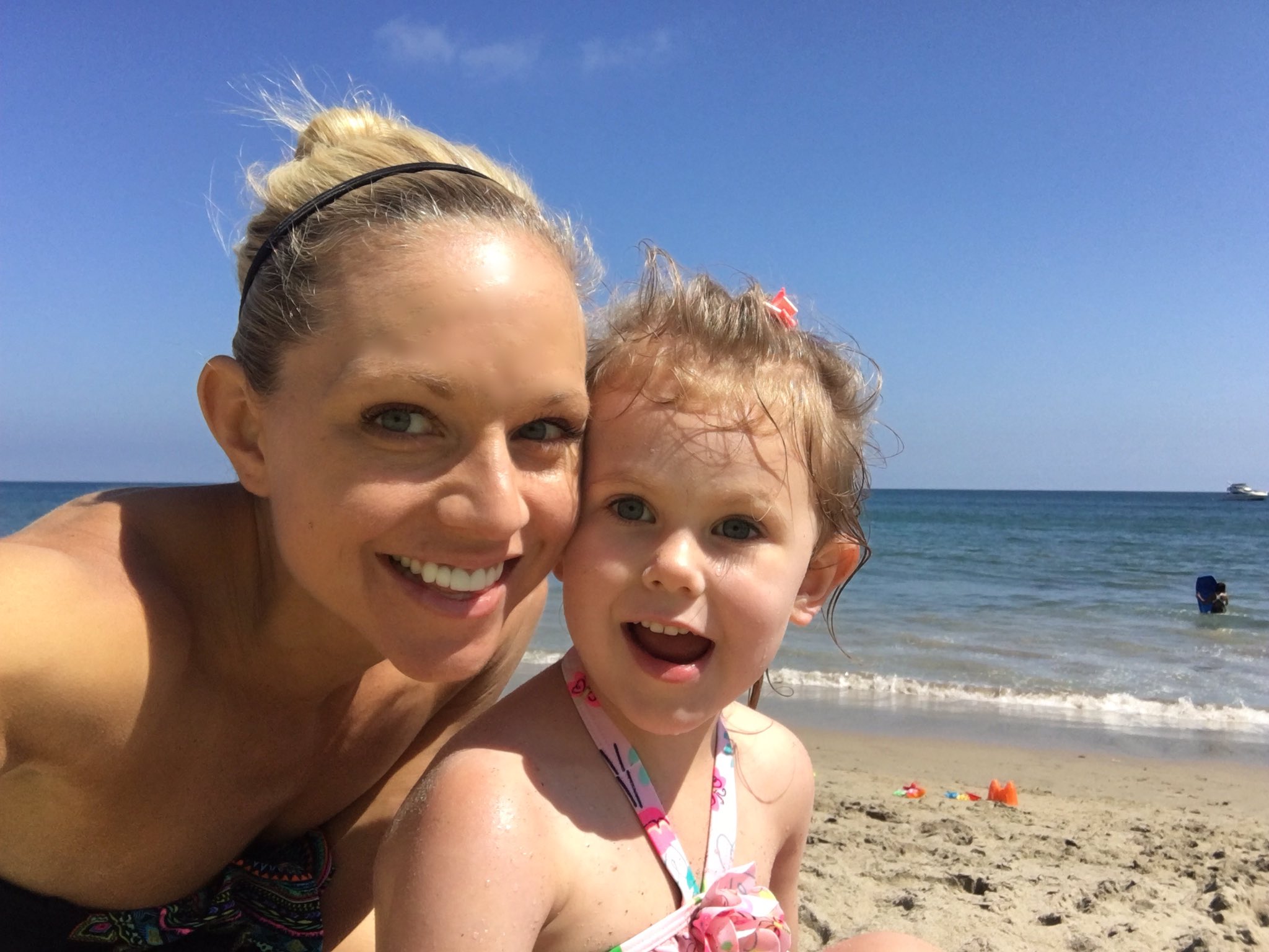 tiffany-coyne-on-twitter-love-a-good-beachday-https-t-co-3gicqvscd3-twitter