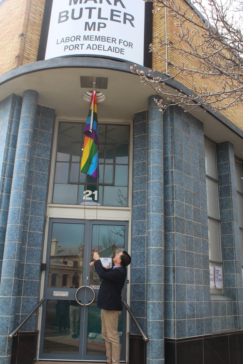 Mark_Butler_MP's tweet image. Raising the 🏳️‍🌈 flag for marriage equality at my office. Make sure you're enrolled to vote YES at aec.gov.au/enrol/
