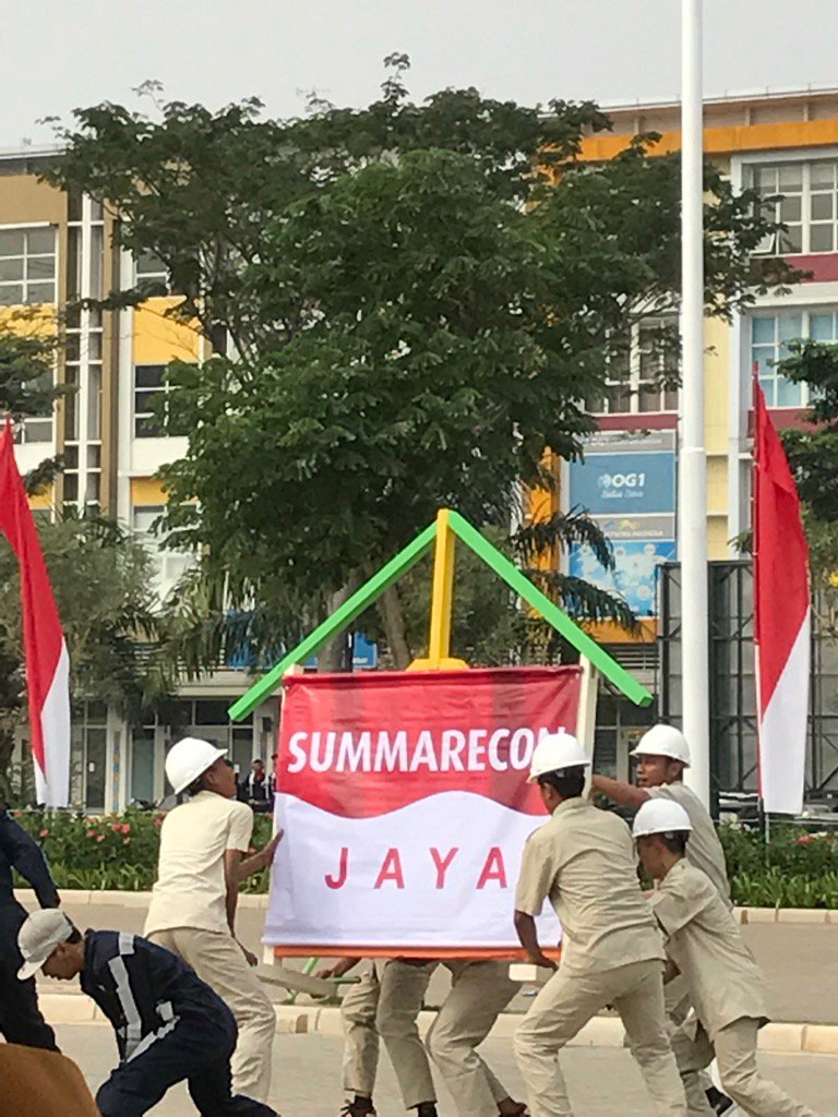 socentix's tweet photo. #HUT72RI #TerusberkaryaSummarecon untuk negeri #Socentix #RW18 #LOTUS https://t.co/LVHY3hFICc