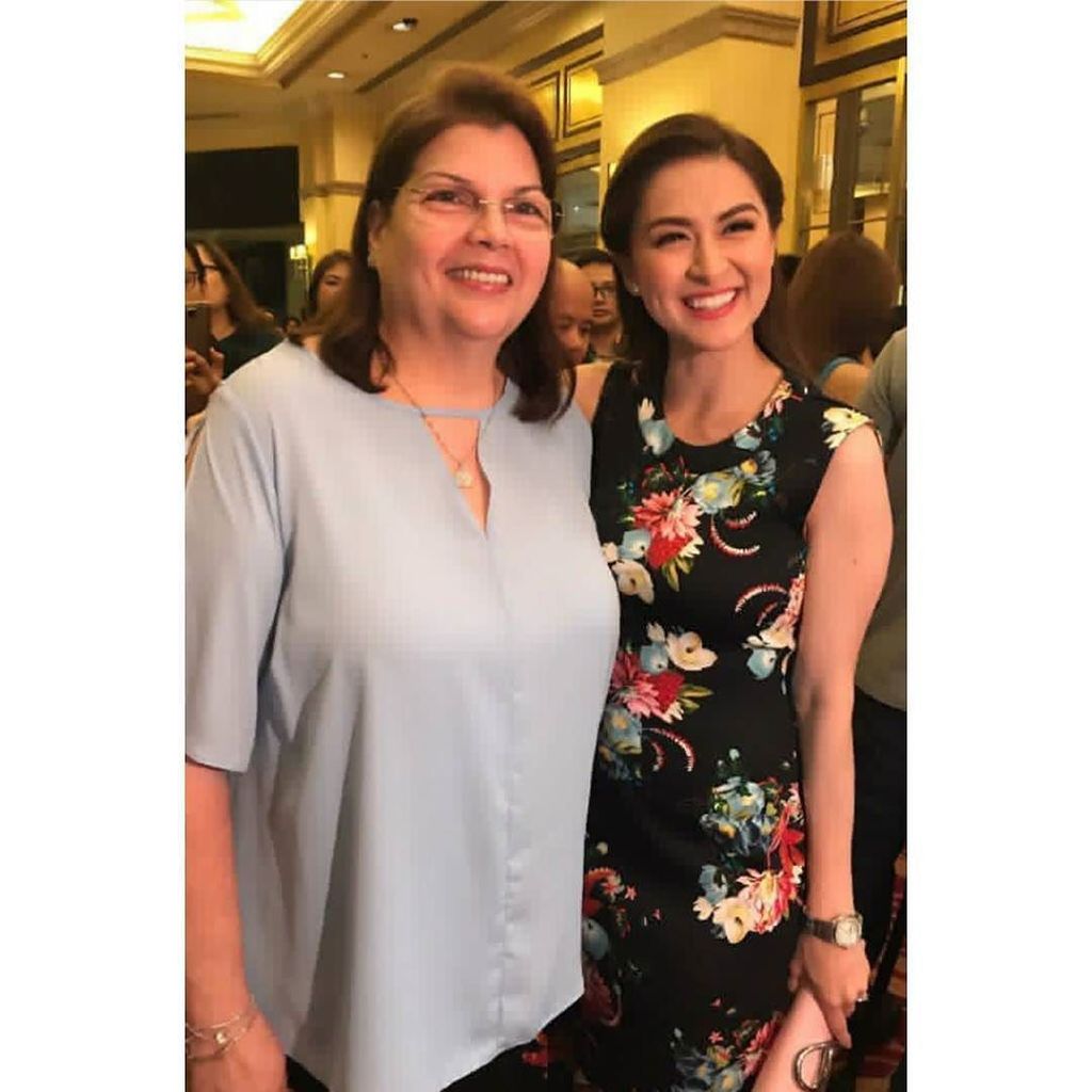 officialMKs's tweet photo. Repost from @rosegarciafab
The loves of YPF's , Founder @marianrivera, @angelinesantos #iamsuperph and #YPF8thAnn… https://t.co/yhKefKBuVA https://t.co/GPjnLxgQnL