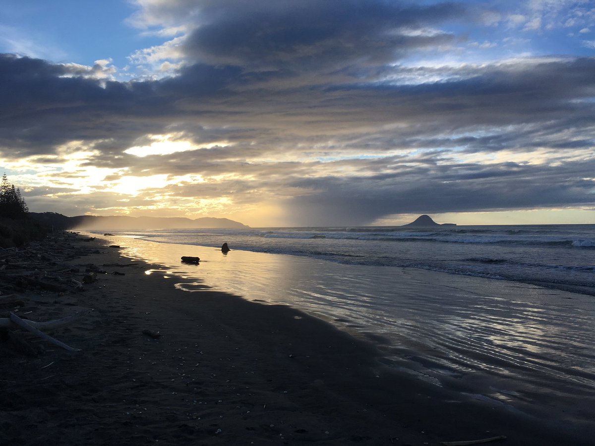 nzMJM's tweet photo. @danielcorbetttv Maurice Moore Ohope beach https://t.co/qYmm8hdsmE