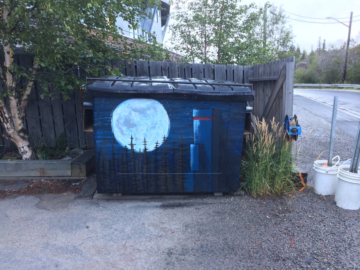 Inuk360's tweet photo. Bits from my evening walk with Squeesis β₯οΈ
#WalkWithInukAndSqueesis #walkwithinuk #yzfthroughmyeyes #yellowknifethroughmyeyes https://t.co/9ghwgns52v
