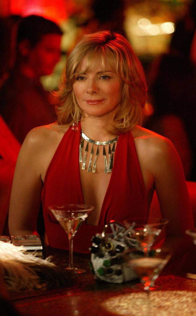 Happy Birthday to Kim Cattrall who turns 61 today! 