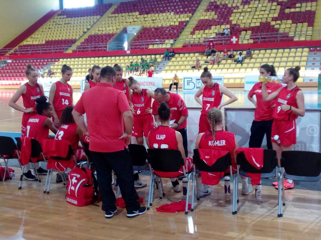 Swiss_Basket's tweet photo. Today 16:30 against #BosnaiHercegovina to reach the QF
#FIBAU16Europe
#goGirls
#HoppSchwiiz
#WeAreSwissbasketball
https://t.co/7tupnro4AN https://t.co/KrEixhjhny
