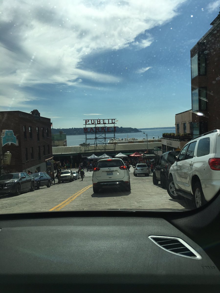kylerk1998's tweet photo. Last trip to Seattle before Miami couldn't have spent it with any greater friends! @ReShaun_Mychel @ariannaimani @_JaredReddy https://t.co/UdaYJkYi7C