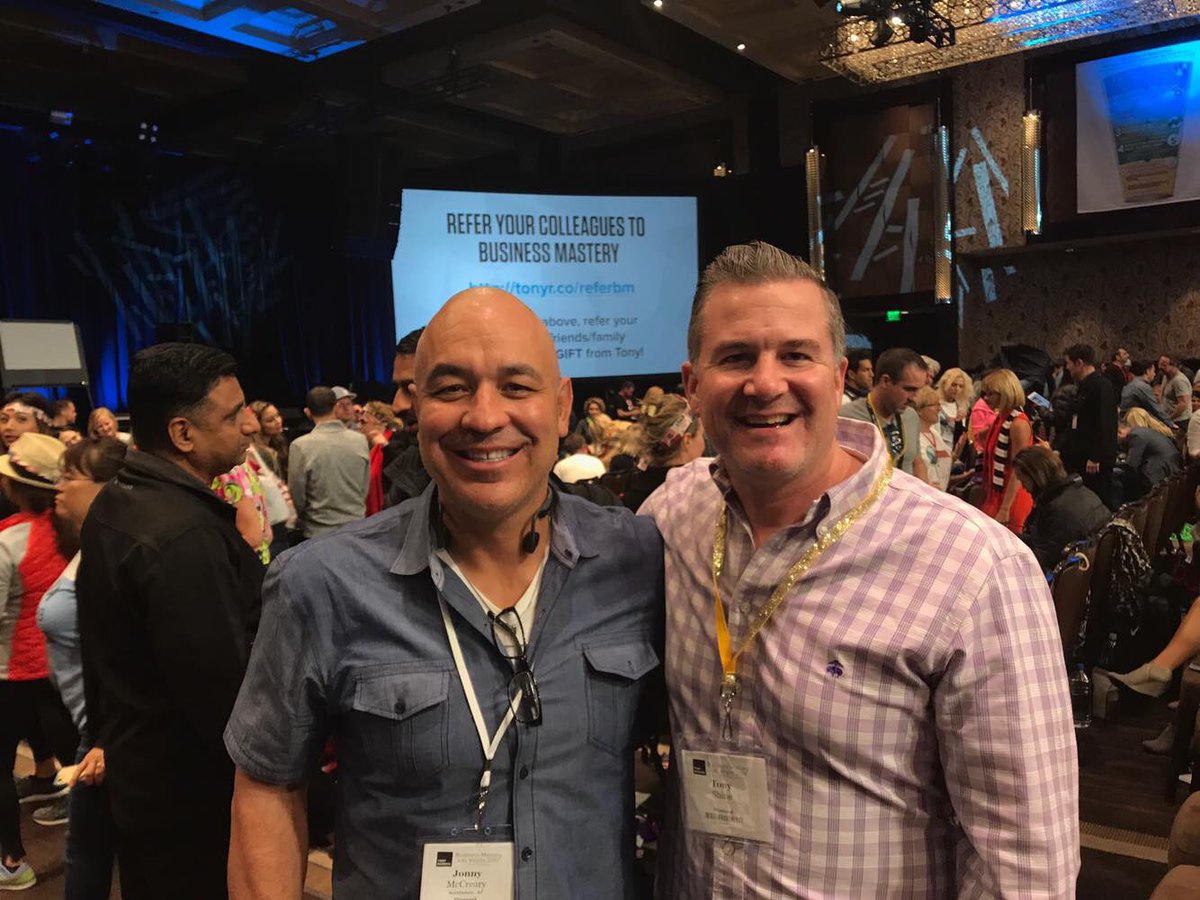 labormaxowner's tweet photo. Great 5 days of work with Tóny Shine @ the Tóny Robbins business mastery in Las Vegas. #tonyrobbins #labor2themax https://t.co/zQ9PwciQQn