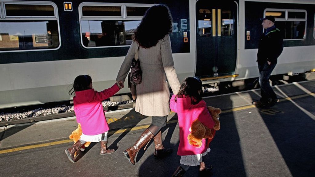 SaveWallets's tweet photo. Rail fares face biggest rise for five years in UK via @BBCNews https://t.co/T7Zcmq28gA #RailFares #farefail https://t.co/CjJJobUdH6