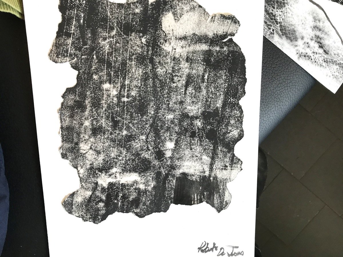 #art without pencils, pens or brushes. #expressivelines last #Saturday with <a href="/Lele_Saa/">Lele Saa • Illustrator</a> <a href="/DrawerViola/">Viola Wang</a> and María at <a href="/HeongGallery/">The Heong Gallery</a> <a href="/downingarts/">Downing Arts</a>