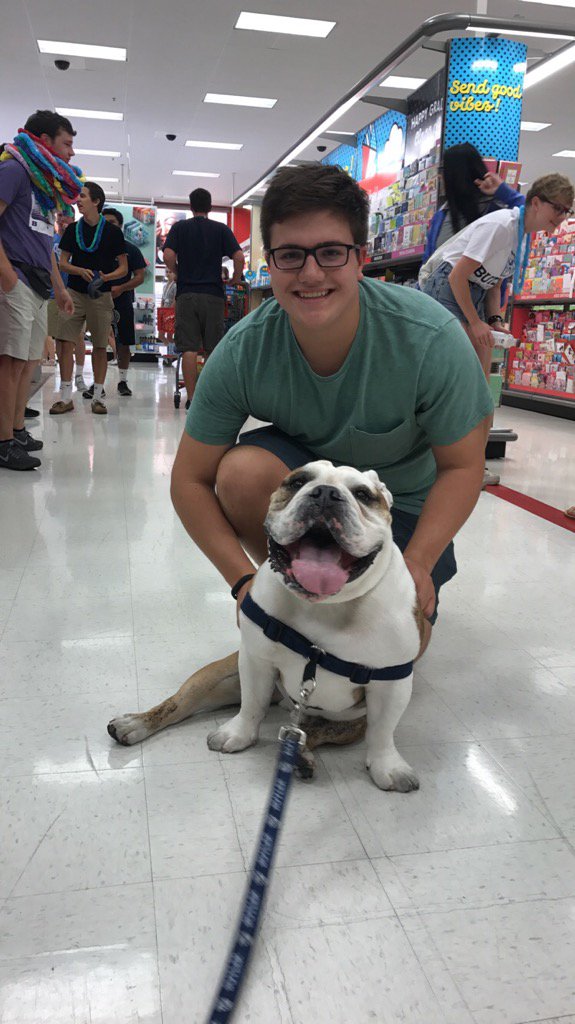 KristenKTucker's tweet photo. My favorite Butler Bulldogs! @ButlerBlue3 #TargetTakeover https://t.co/jlMJTTxo4c