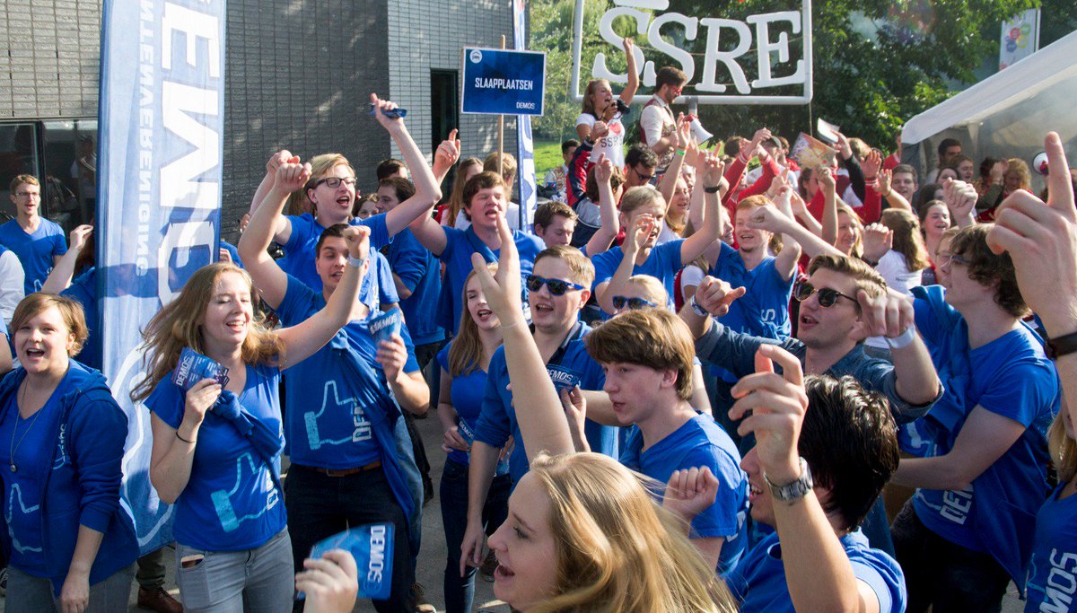 esvdemos's tweet image. De intro is eindelijk begonnen! Vanochtend was het al een gezellige boel op het Limbopad. Vanavond is het Flügelfest bij Demos! 🍻🎶 #intro040
